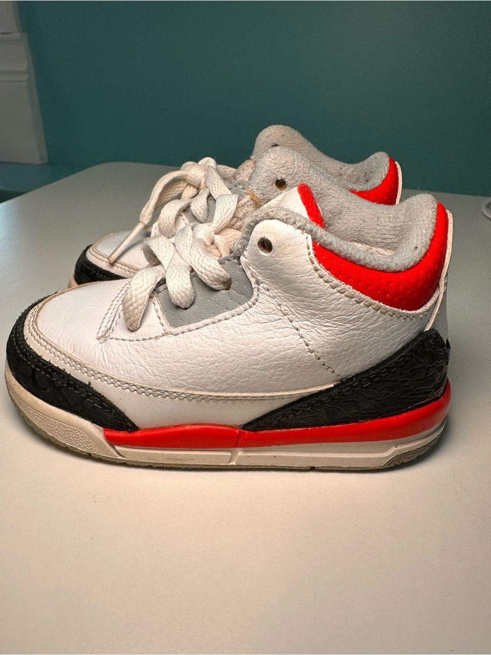 2013 Air Jordan 3 Retro "Fire Red toddler
